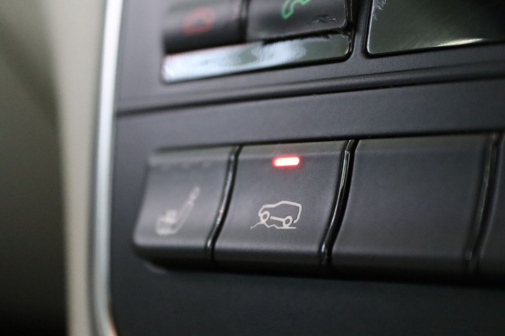 Used Mercedes-Benz GLA 2015 for sale - 76665633: Photo 35