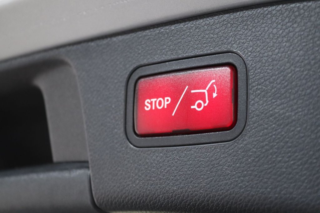 Used Mercedes-Benz GLA 2015 for sale - 76665633: Photo 40