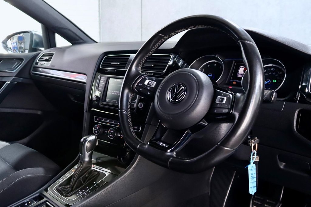 Used Volkswagen Golf 2016 for sale - 77341308: Photo 18