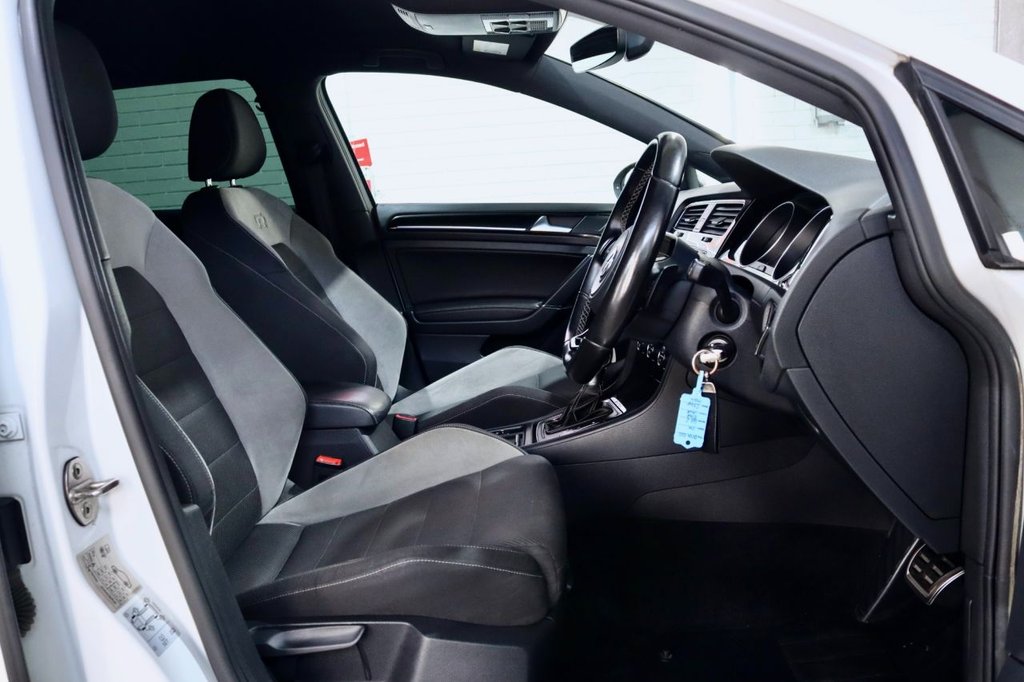 Used Volkswagen Golf 2016 for sale - 77341308: Photo 23