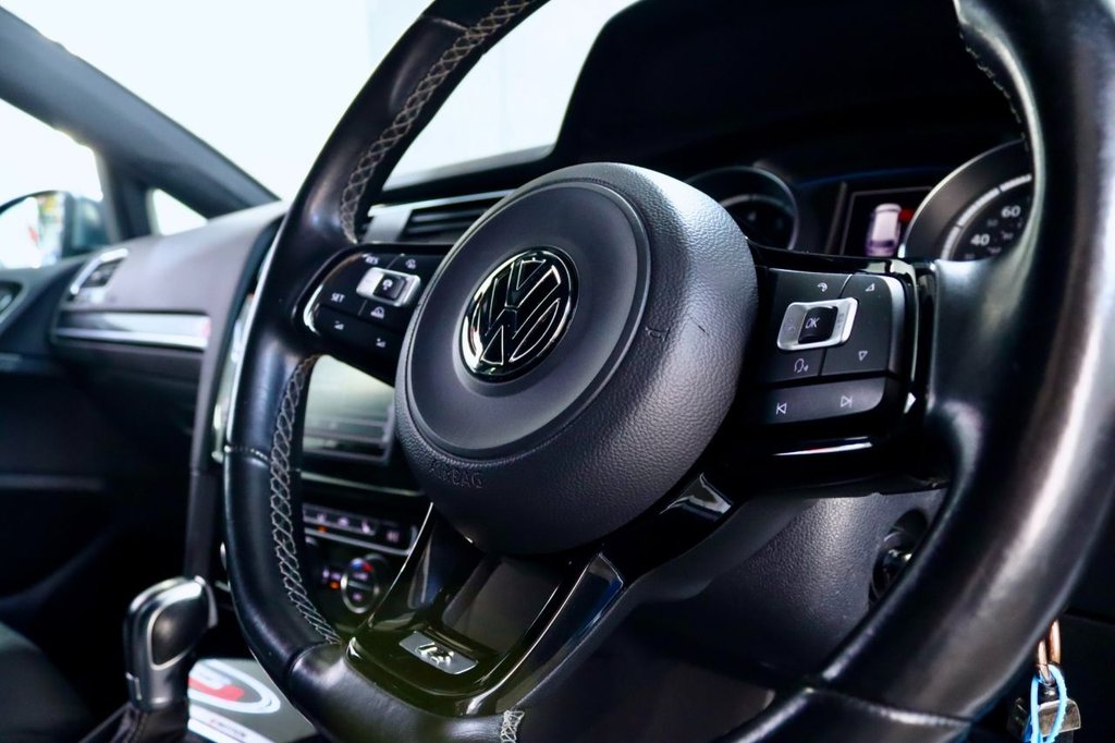 Used Volkswagen Golf 2016 for sale - 77341308: Photo 24