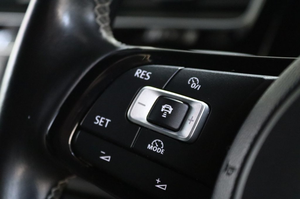 Used Volkswagen Golf 2016 for sale - 77341308: Photo 29