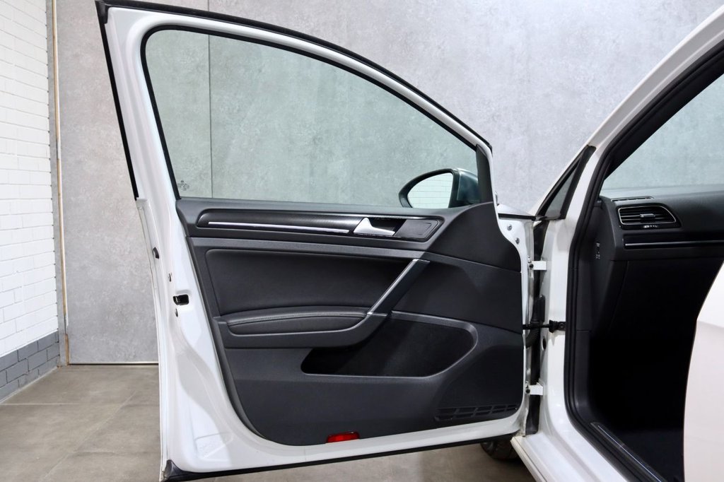 Used Volkswagen Golf 2016 for sale - 77341308: Photo 42