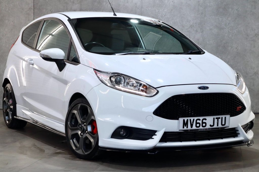 Used Ford Fiesta 2017 for sale - 77007677: Photo 2