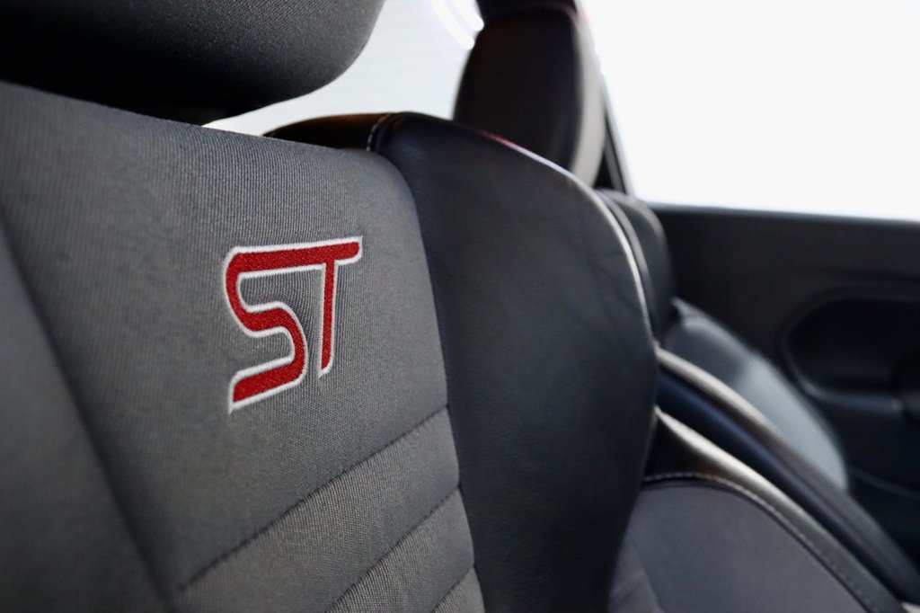 Used Ford Fiesta 2017 for sale - 77007677: Photo 32