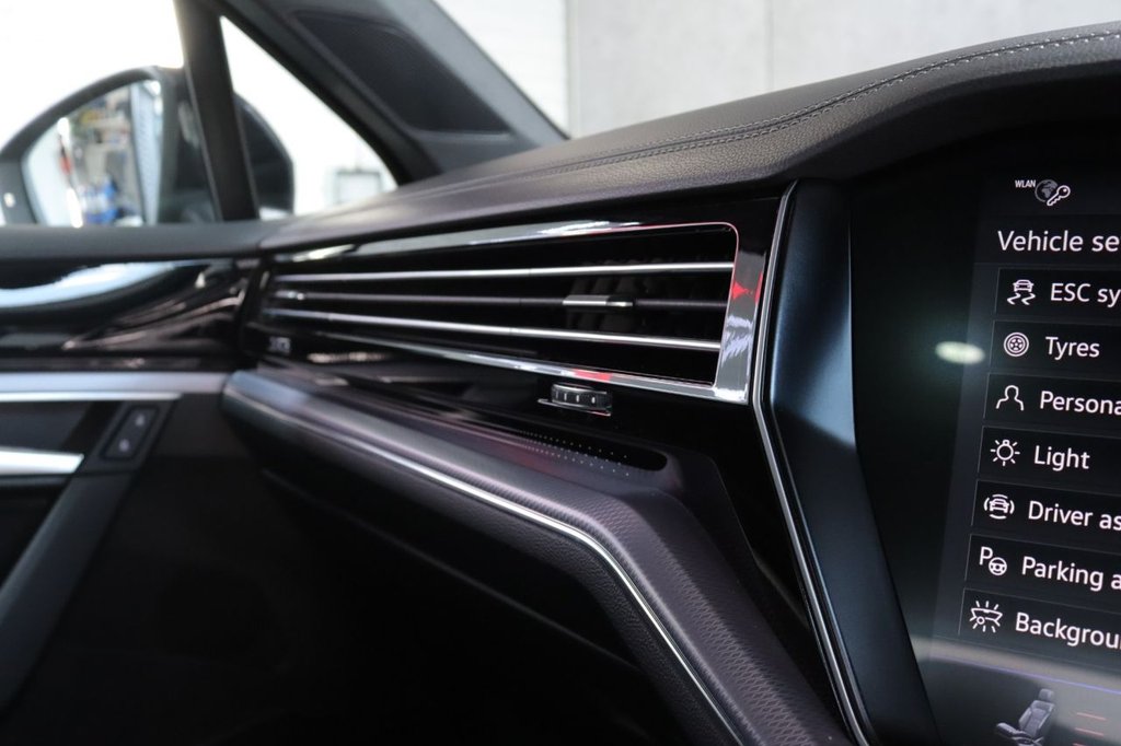 Used Volkswagen Touareg 2021 for sale - 76496414: Photo 28