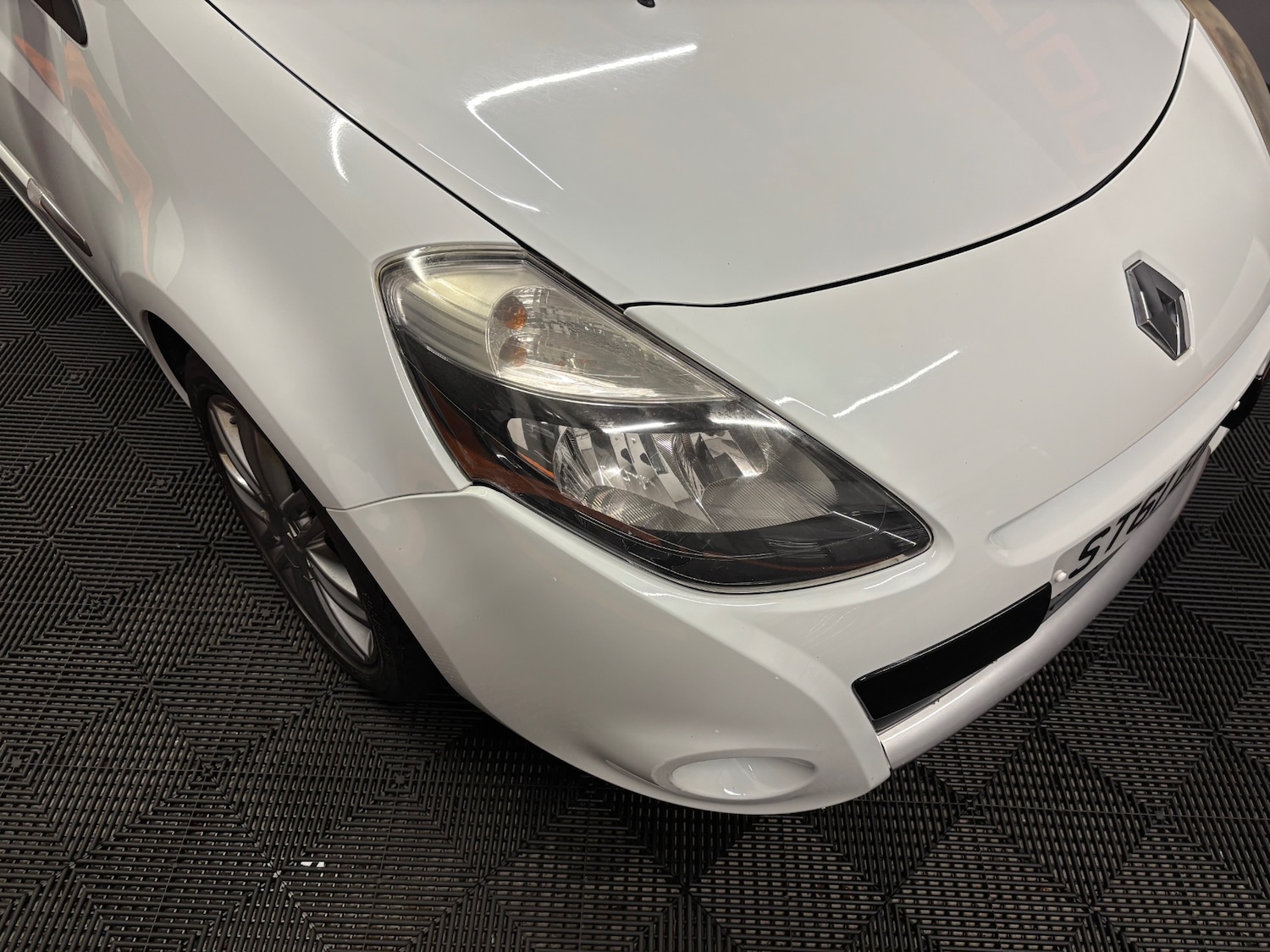 Used Renault Clio 2011 for sale - 76763341: Photo 14