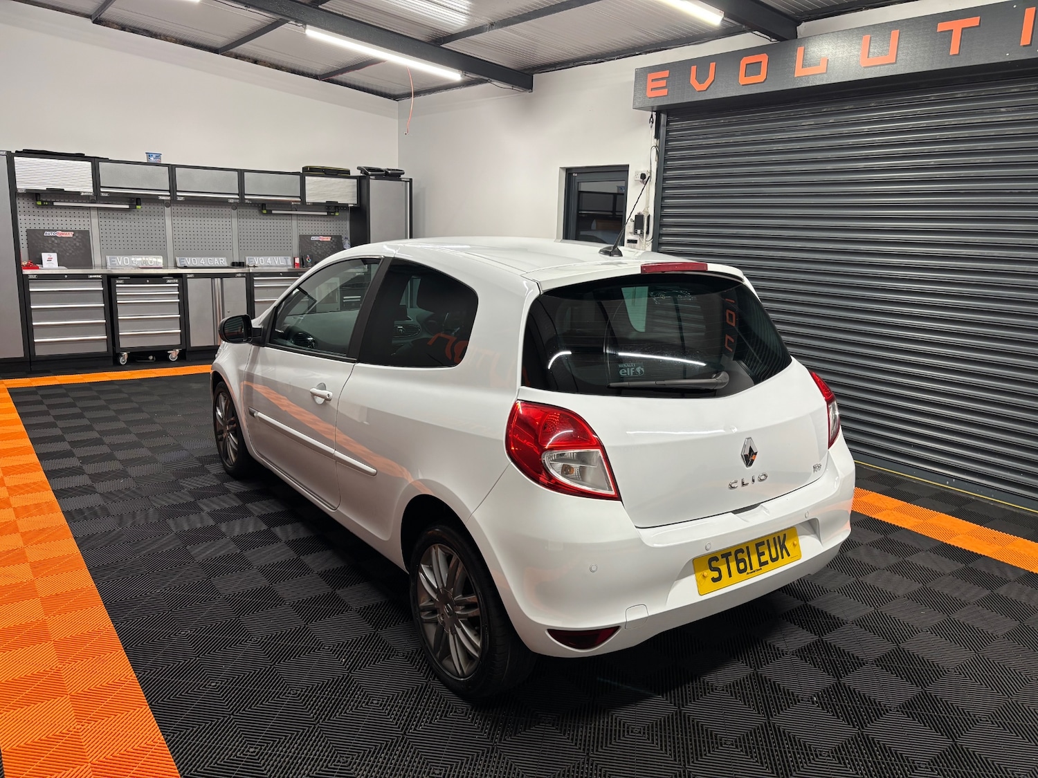 Used Renault Clio 2011 for sale - 76763341: Photo 21