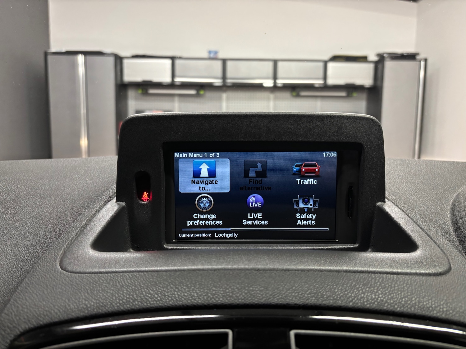 Used Renault Clio 2011 for sale - 76763341: Photo 35