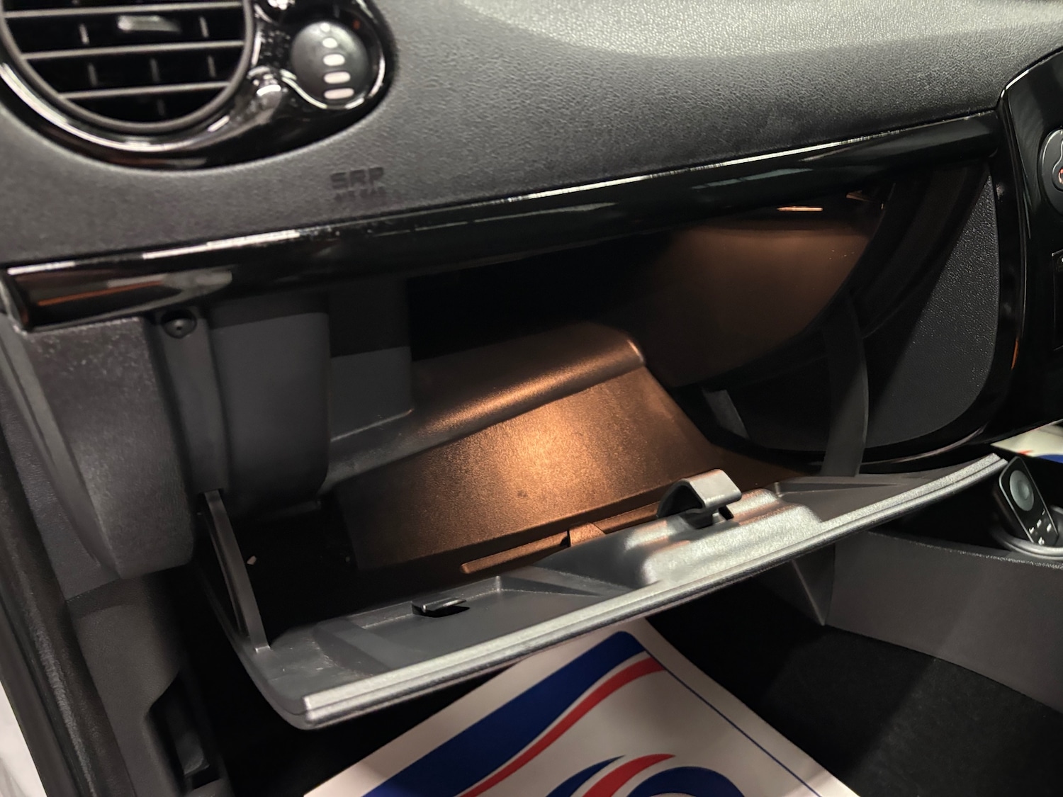 Used Renault Clio 2011 for sale - 76763341: Photo 65