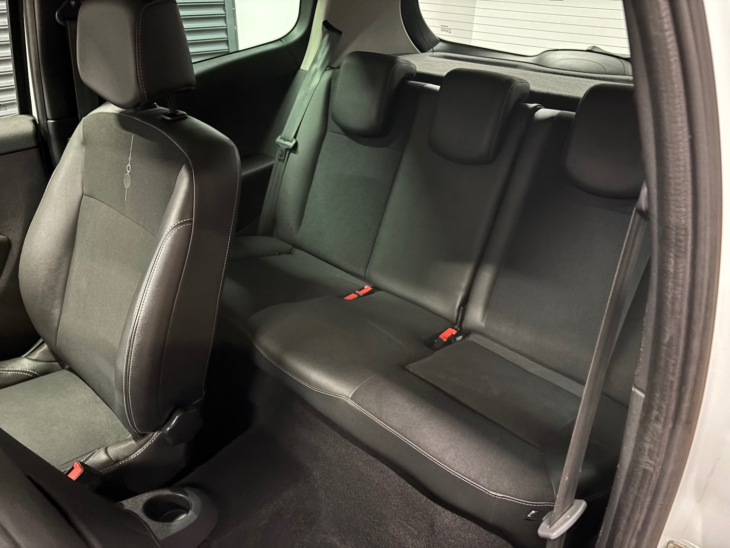 Used Renault Clio 2011 for sale - 76763341: Photo 70