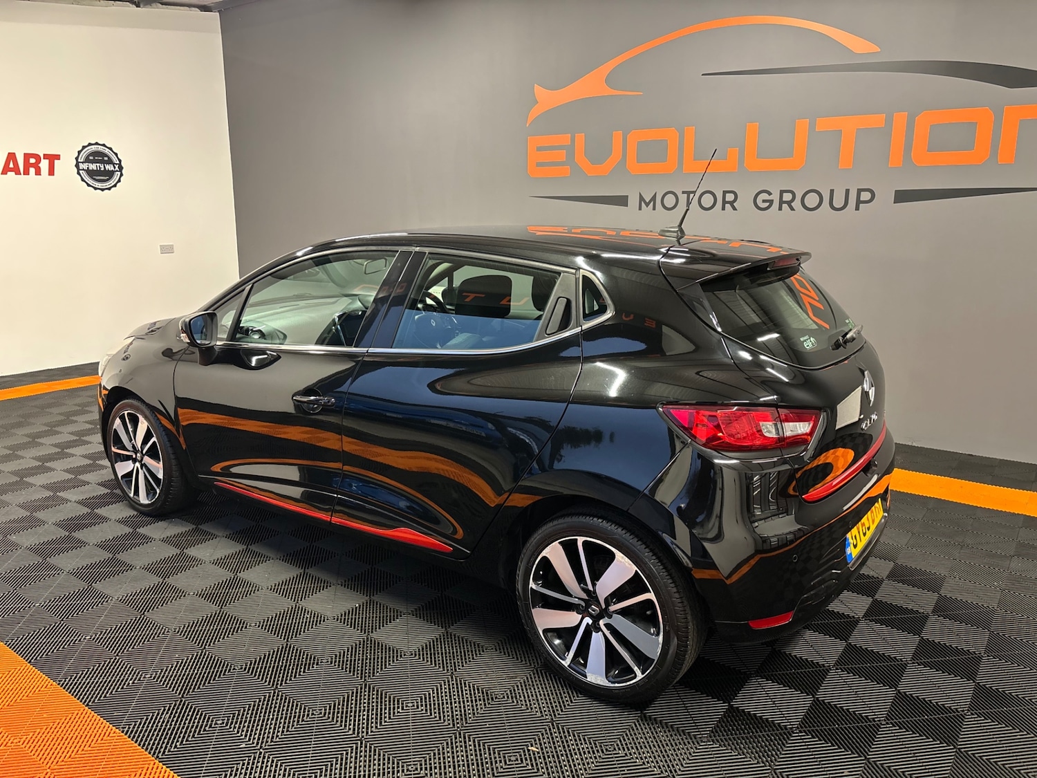 Used Renault Clio 2014 for sale - 76097296: Photo 3