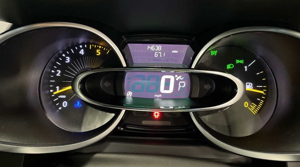 Used Renault Clio 2015 for sale - 78158819: Photo 9