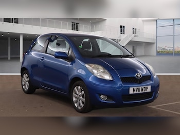 Used Toyota Yaris 2011 for sale - 76097655: Photo