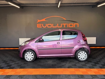 Peugeot - 107