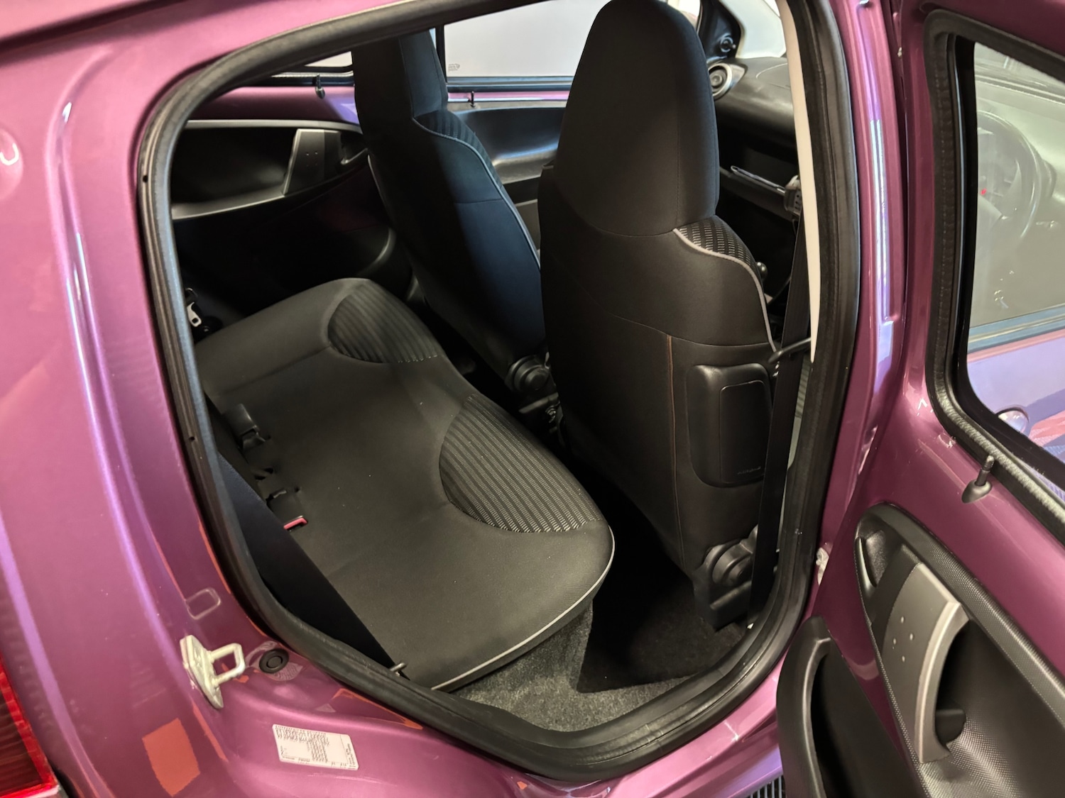 Used Peugeot 107 2012 for sale - 76198597: Photo 22