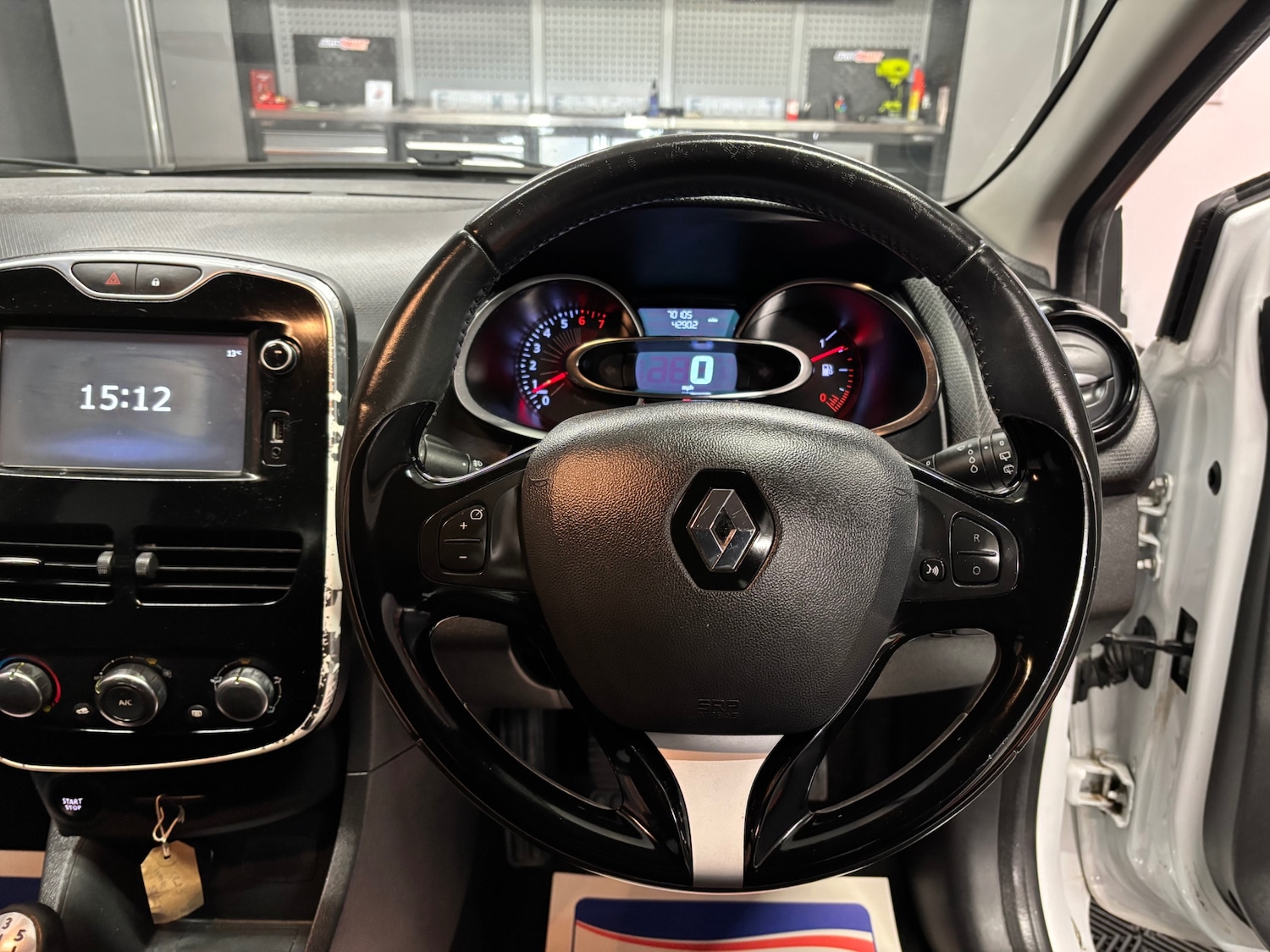 Used Renault Clio 2016 for sale - 77167992: Photo 51