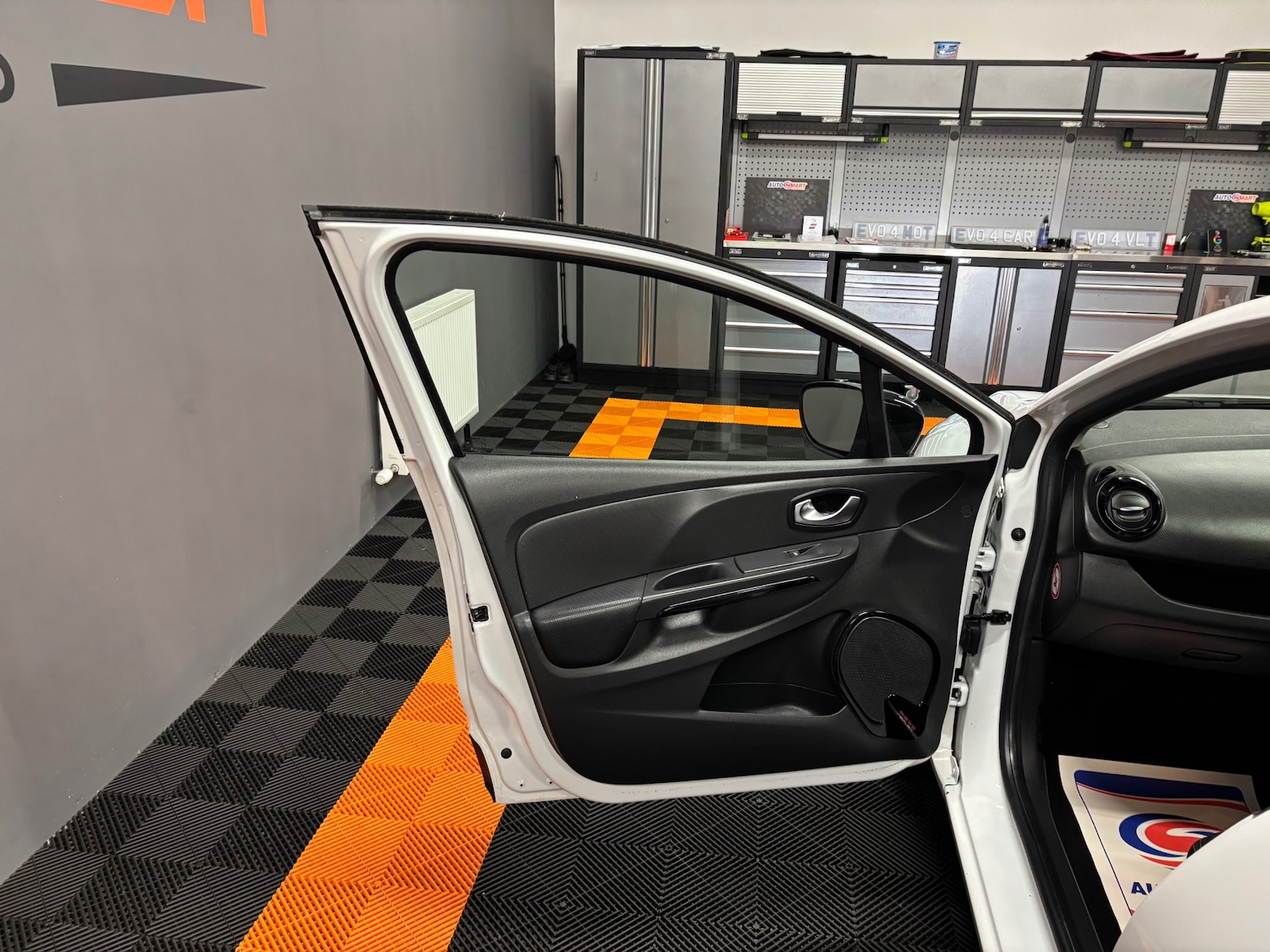 Used Renault Clio 2016 for sale - 77167992: Photo 57