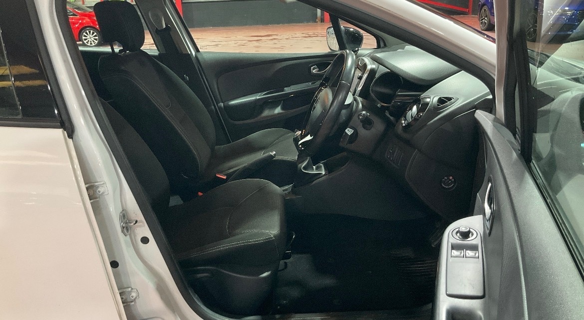 Used Renault Clio 2016 for sale - 77167992: Photo 9