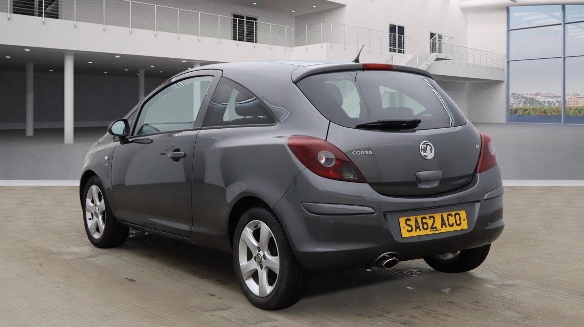 Used Vauxhall Corsa 2012 for sale - 77482234: Photo 2