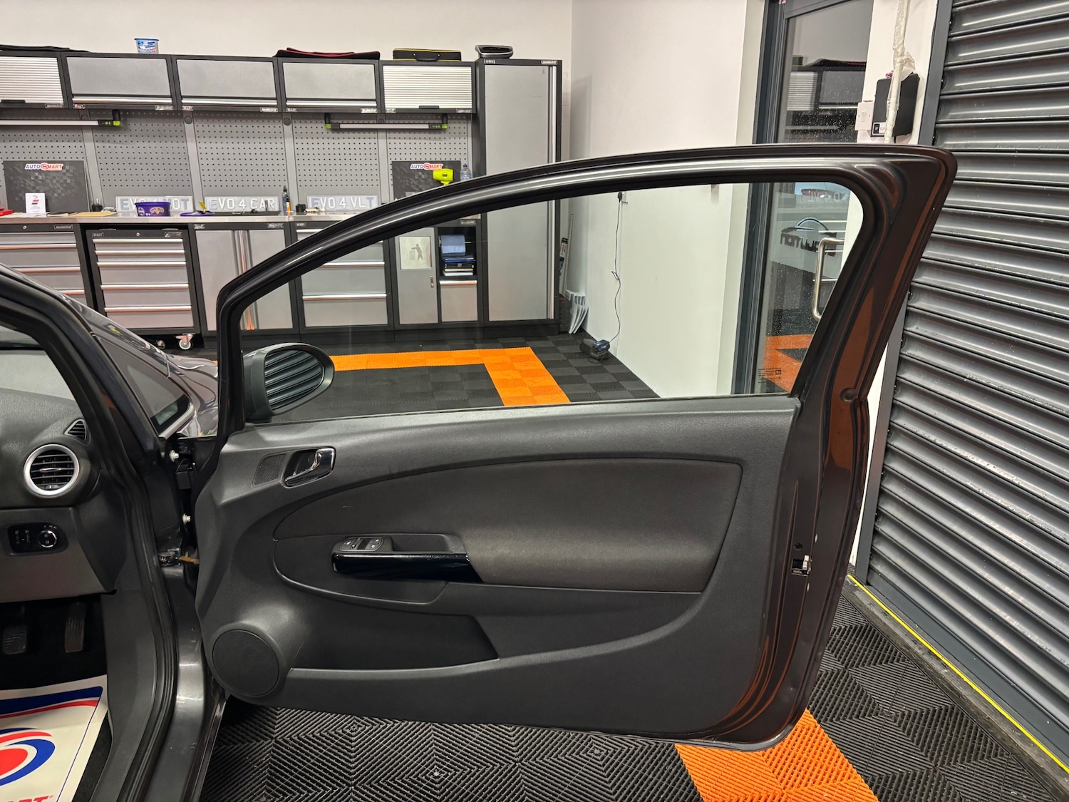 Used Vauxhall Corsa 2012 for sale - 77482234: Photo 38