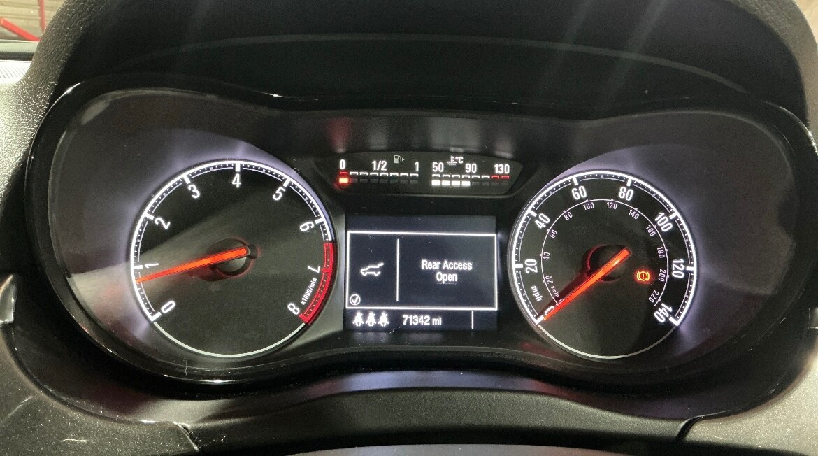 Used Vauxhall Corsa 2015 for sale - 76766621: Photo 10