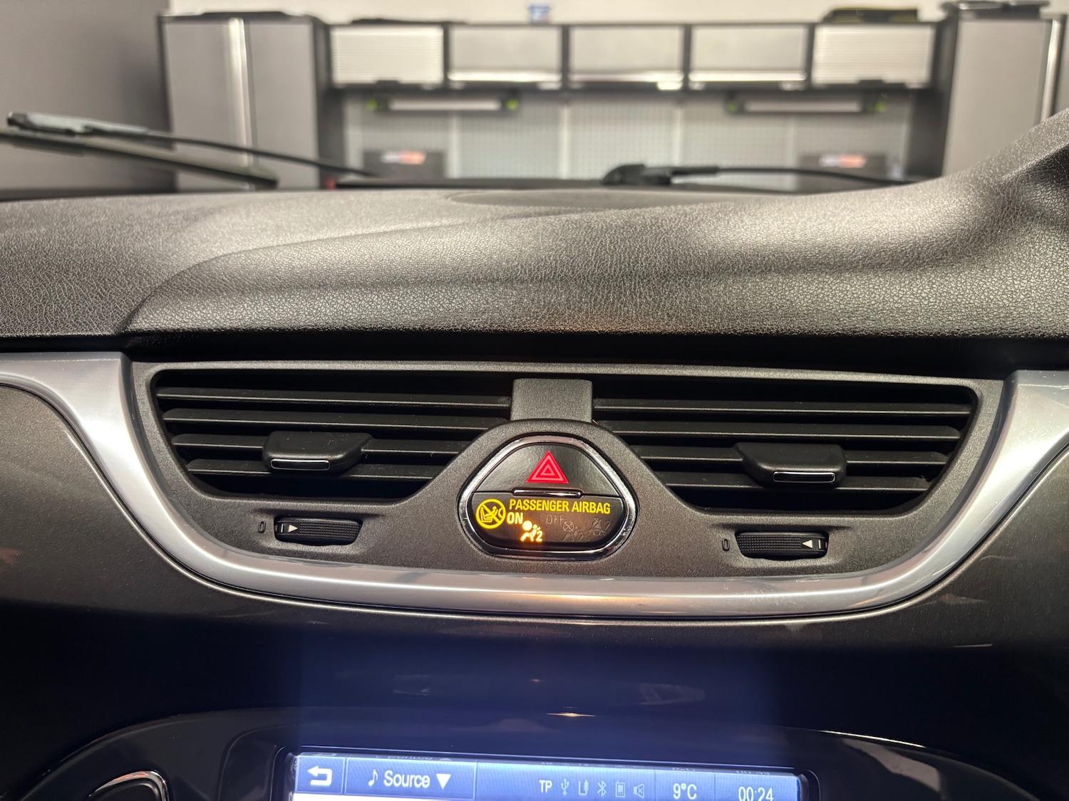 Used Vauxhall Corsa 2015 for sale - 76766621: Photo 41