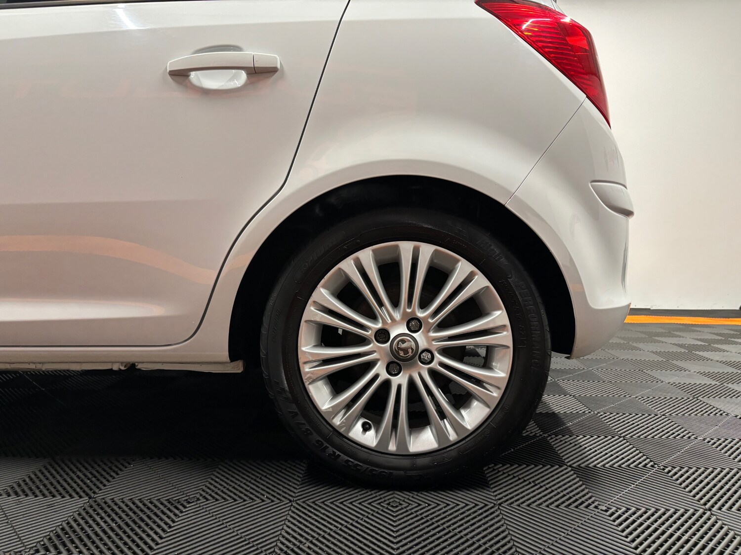 Used Vauxhall Corsa 2014 for sale - 77482626: Photo 42