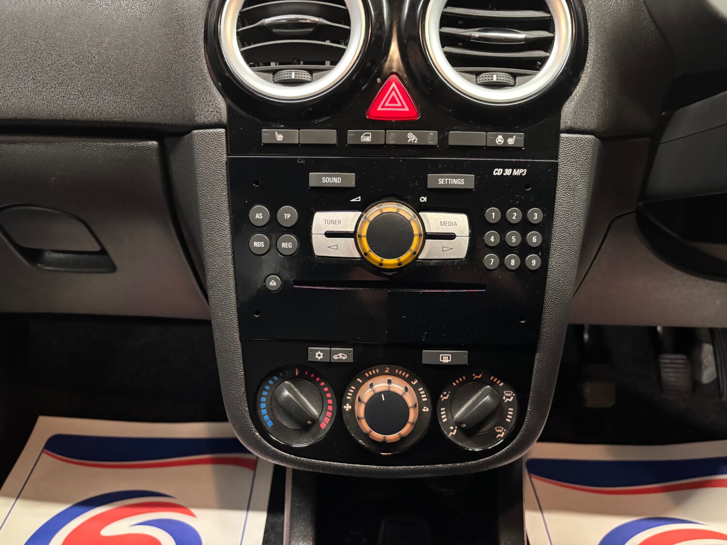 Used Vauxhall Corsa 2014 for sale - 77482626: Photo 55