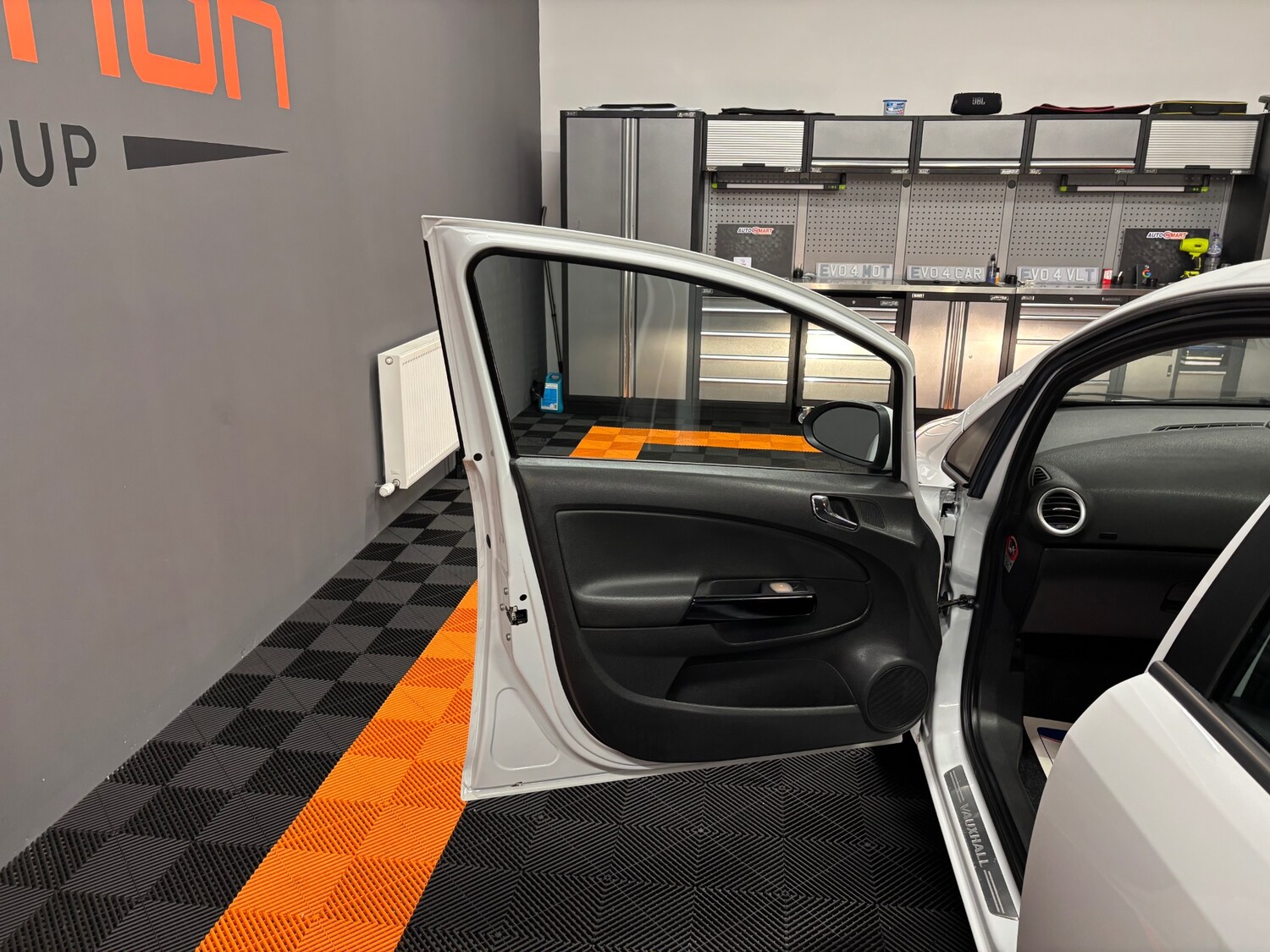 Used Vauxhall Corsa 2014 for sale - 77482626: Photo 65