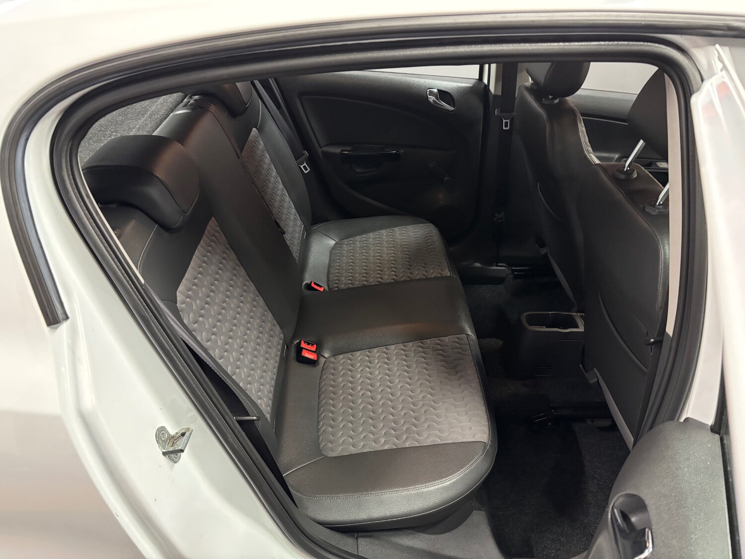 Used Vauxhall Corsa 2014 for sale - 77482626: Photo 75