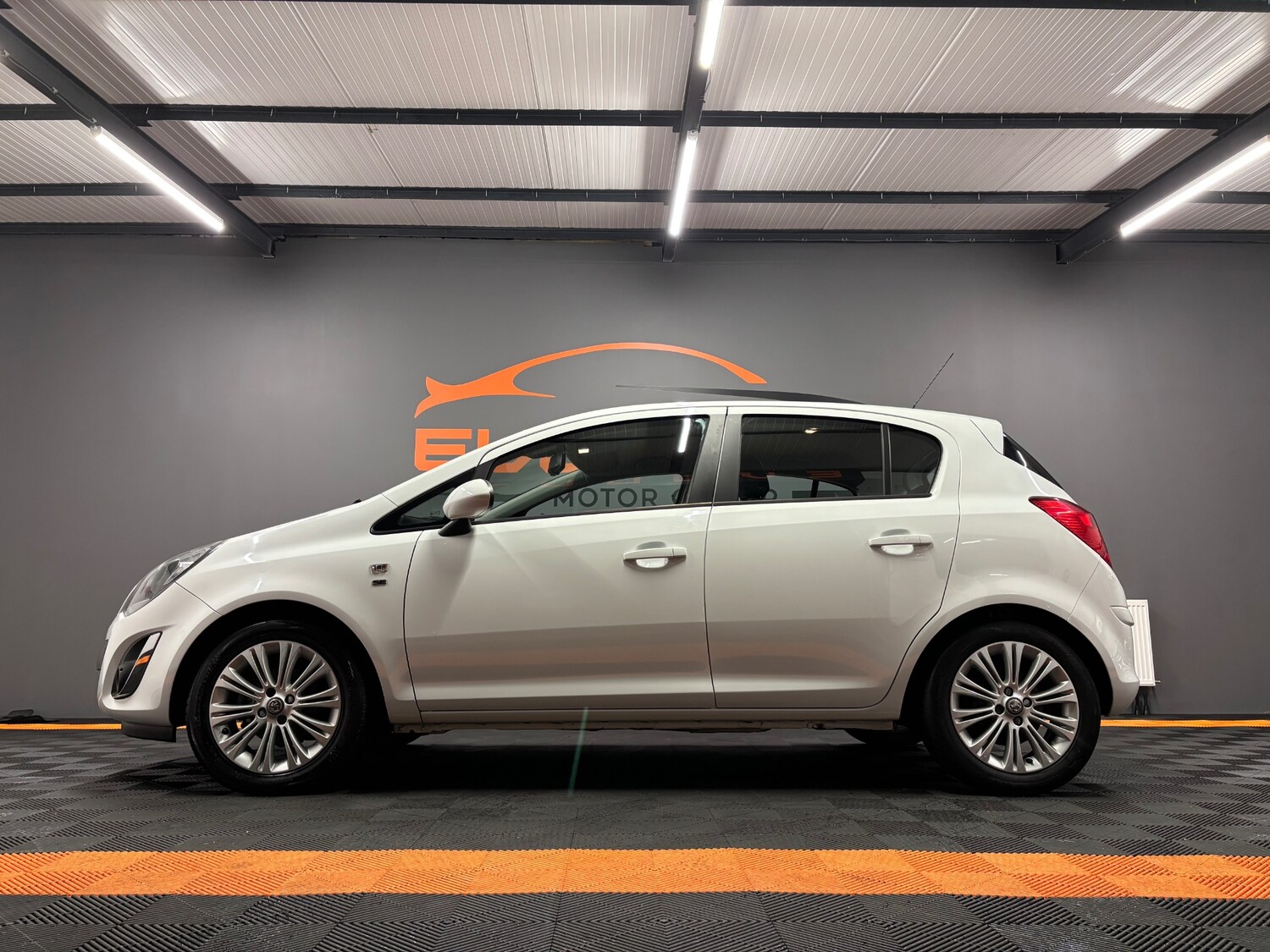 Used Vauxhall Corsa 2014 for sale - 77482626: Photo 8