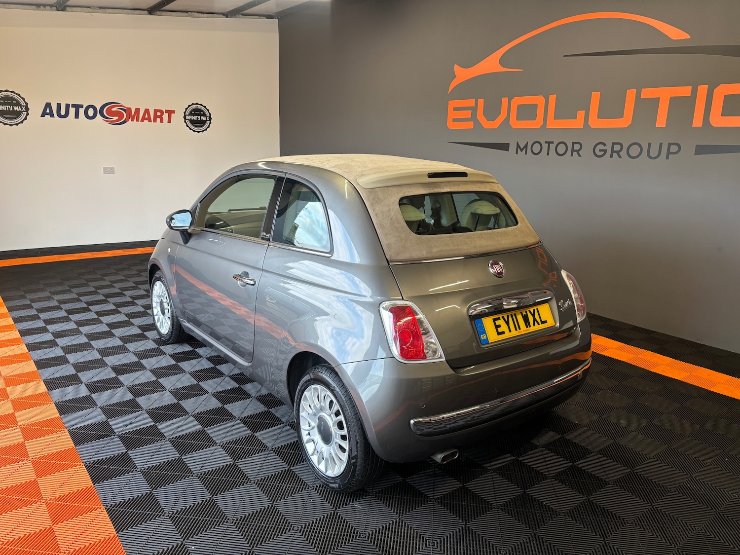 Used Fiat 500 2011 for sale - 77280034: Photo 3