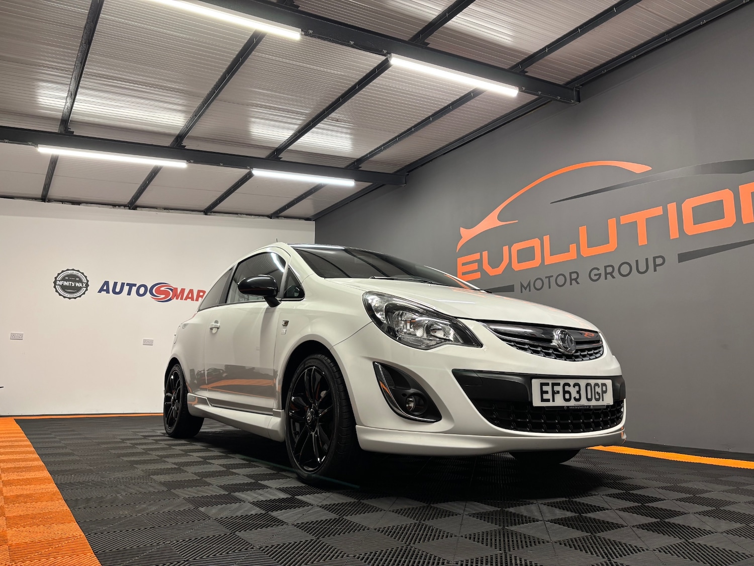 Used Vauxhall Corsa 2014 for sale - 77837425: Photo 4