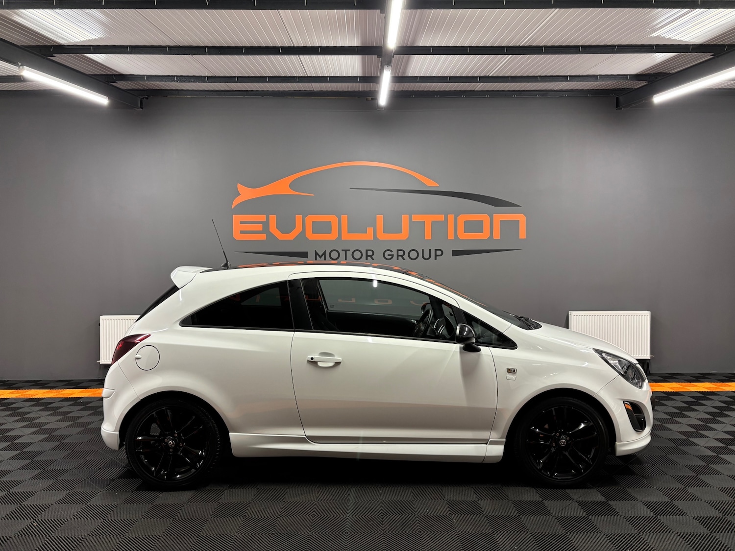 Used Vauxhall Corsa 2014 for sale - 77837425: Photo 5