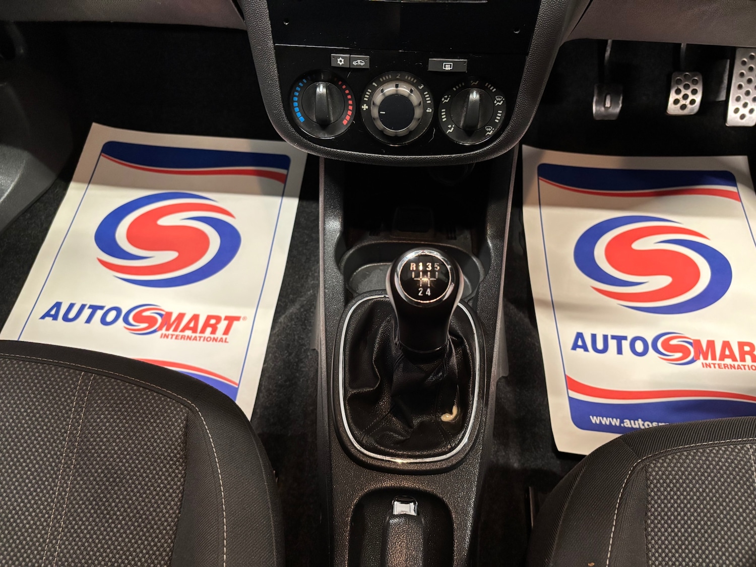 Used Vauxhall Corsa 2014 for sale - 77837425: Photo 52