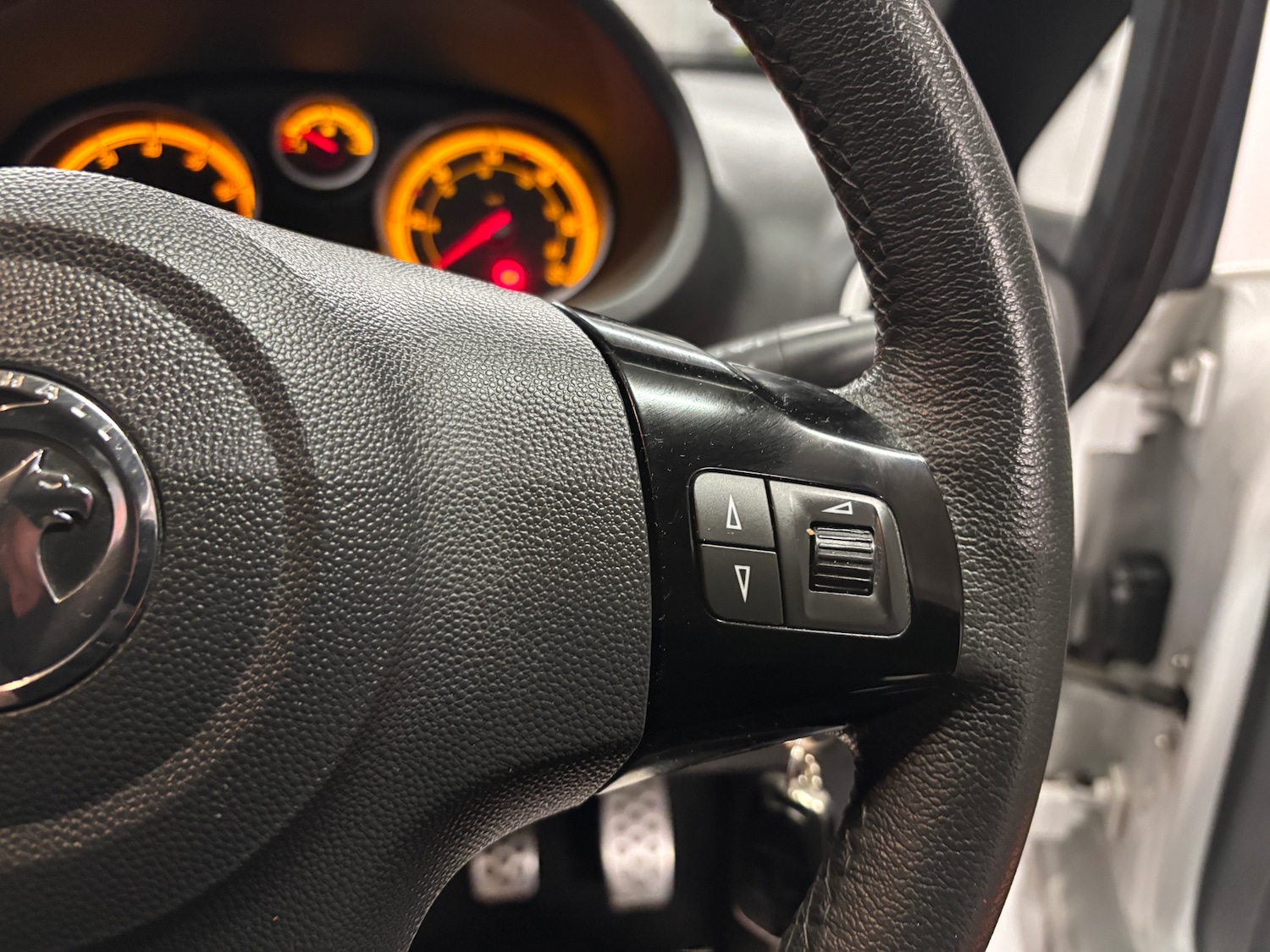 Used Vauxhall Corsa 2014 for sale - 77837425: Photo 55