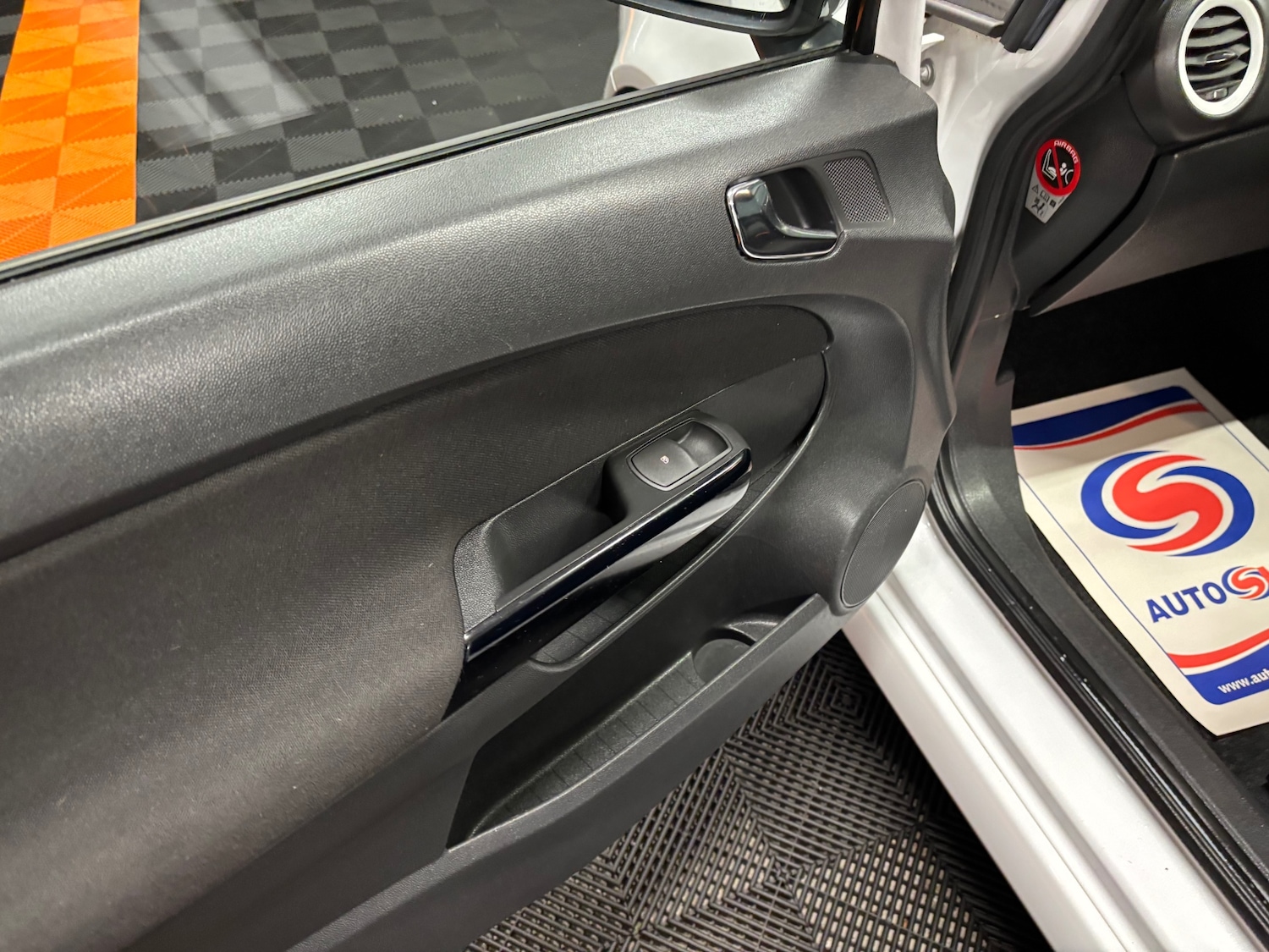 Used Vauxhall Corsa 2014 for sale - 77837425: Photo 70