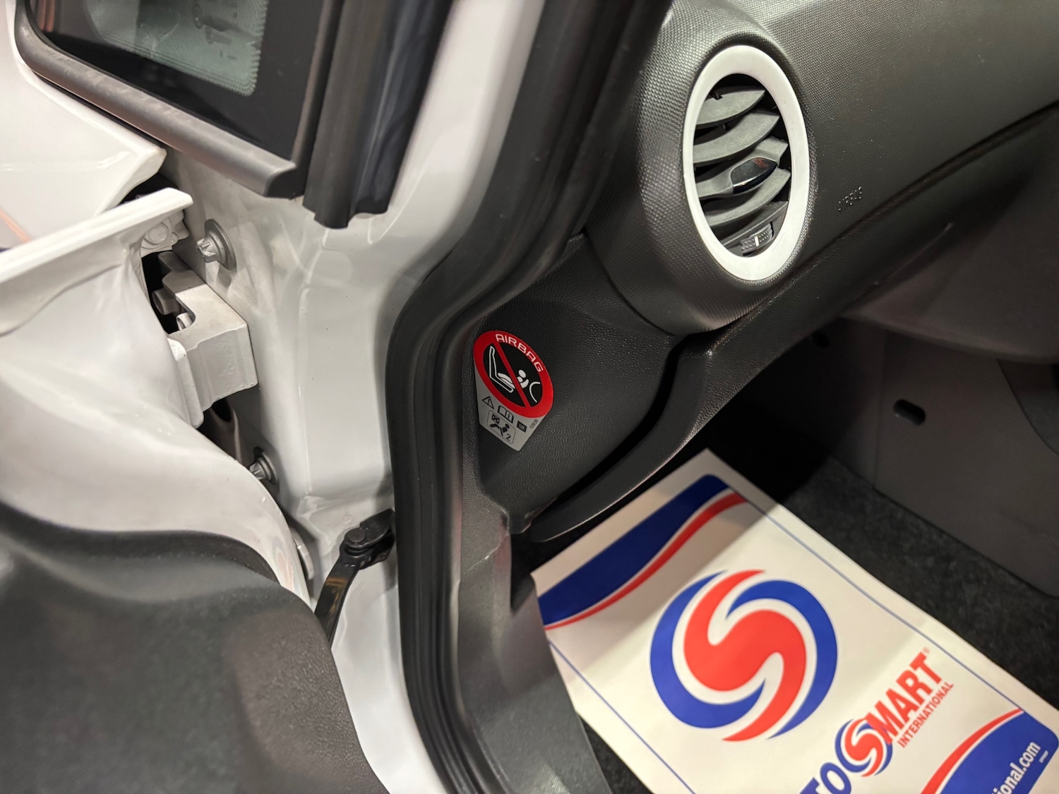 Used Vauxhall Corsa 2014 for sale - 77837425: Photo 71