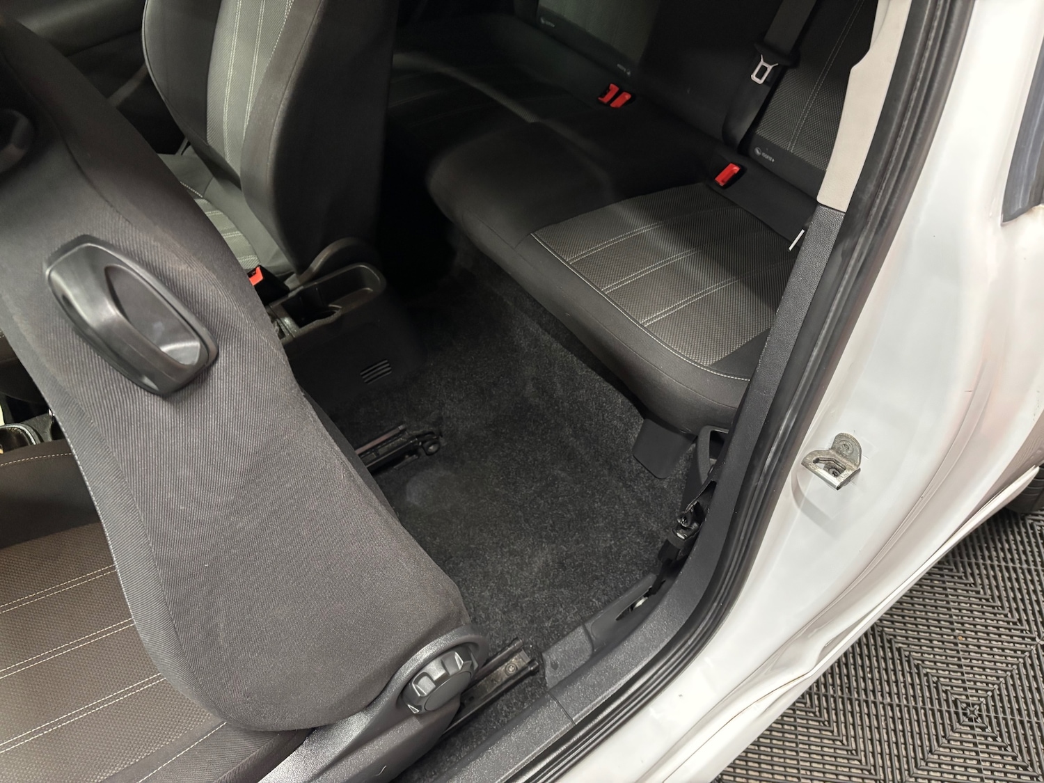 Used Vauxhall Corsa 2014 for sale - 77837425: Photo 76