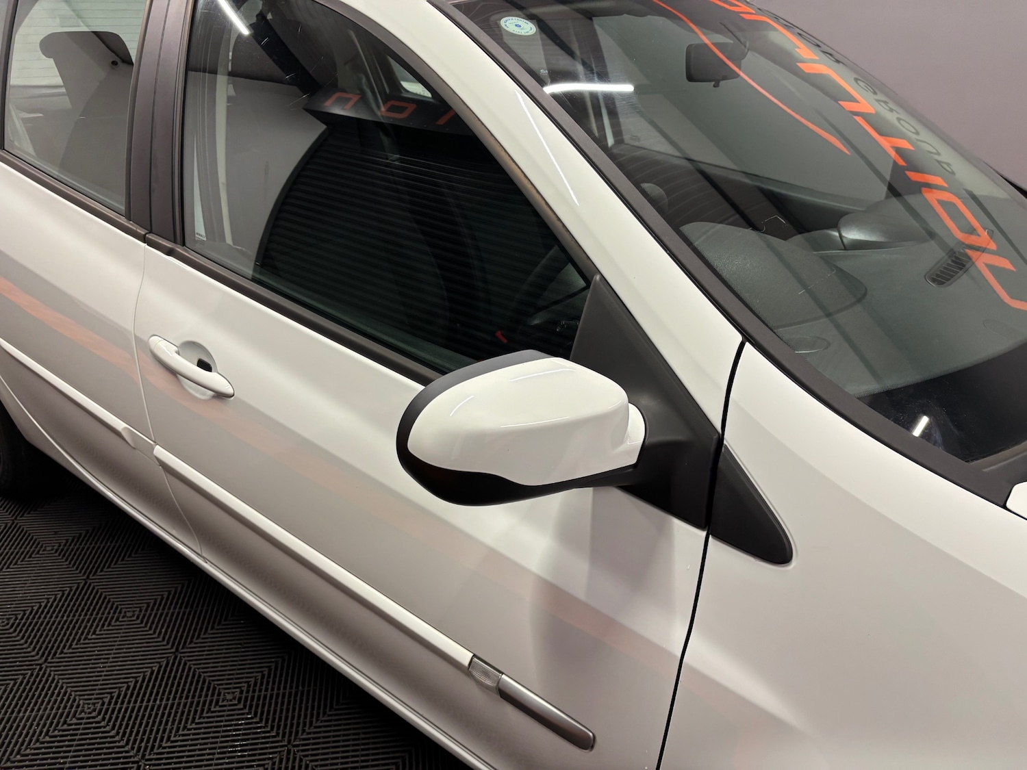 Used Renault Clio 2012 for sale - 76866597: Photo 15