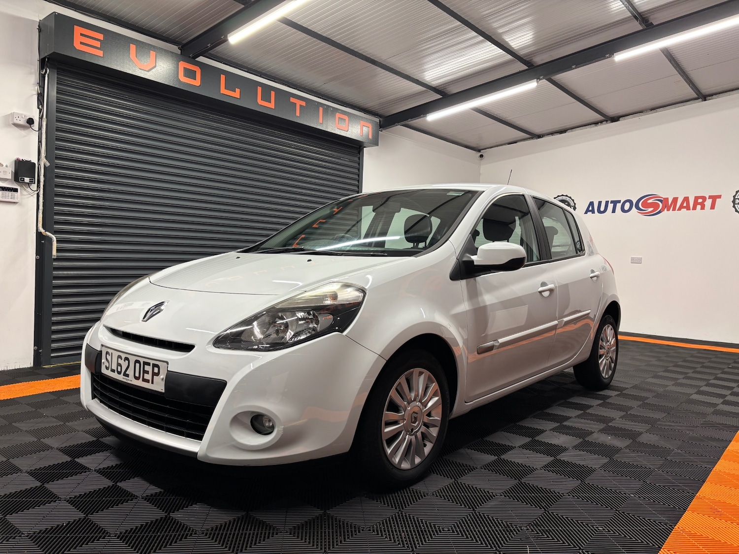 Used Renault Clio 2012 for sale - 76866597: Photo 21