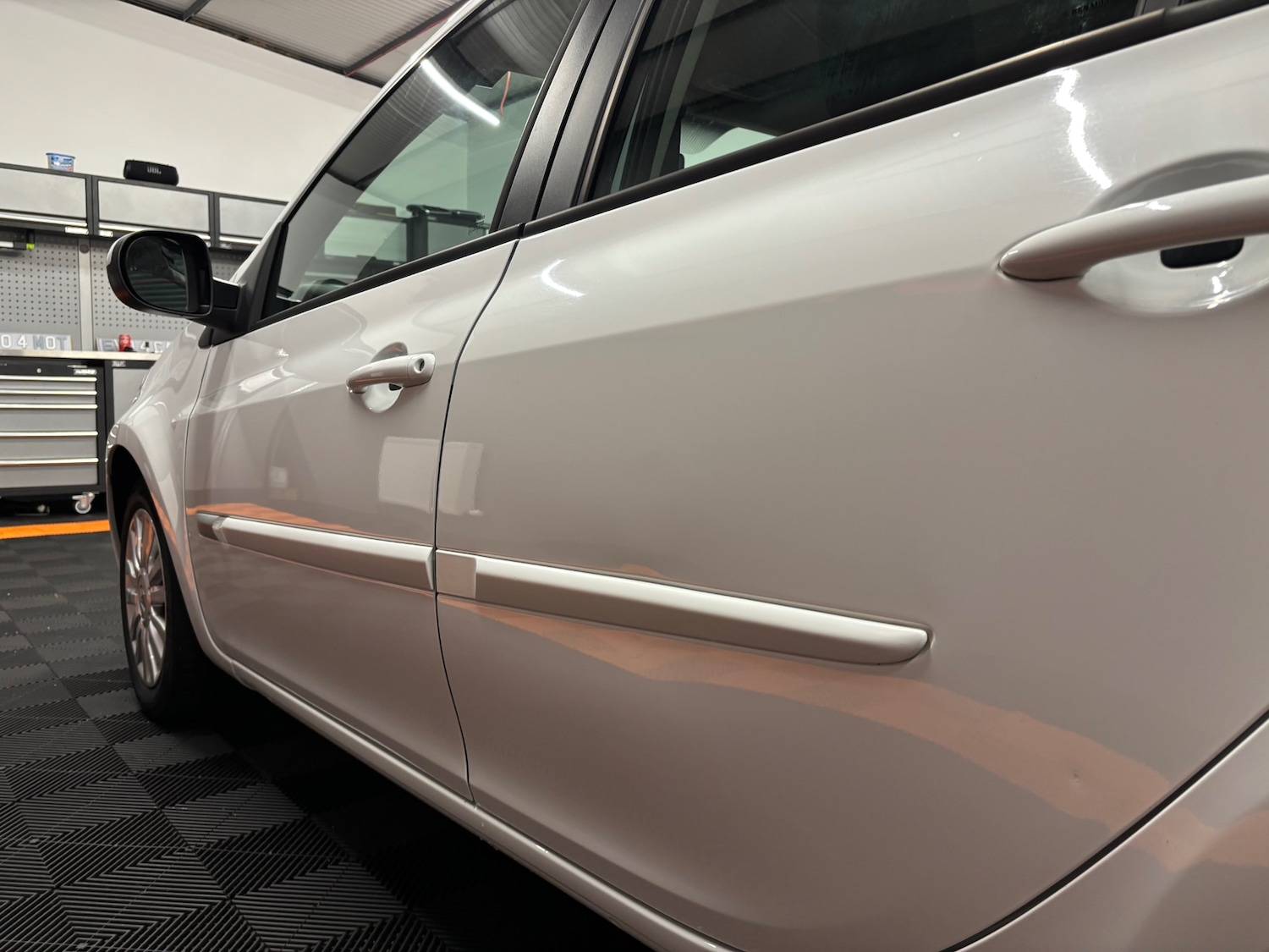 Used Renault Clio 2012 for sale - 76866597: Photo 24