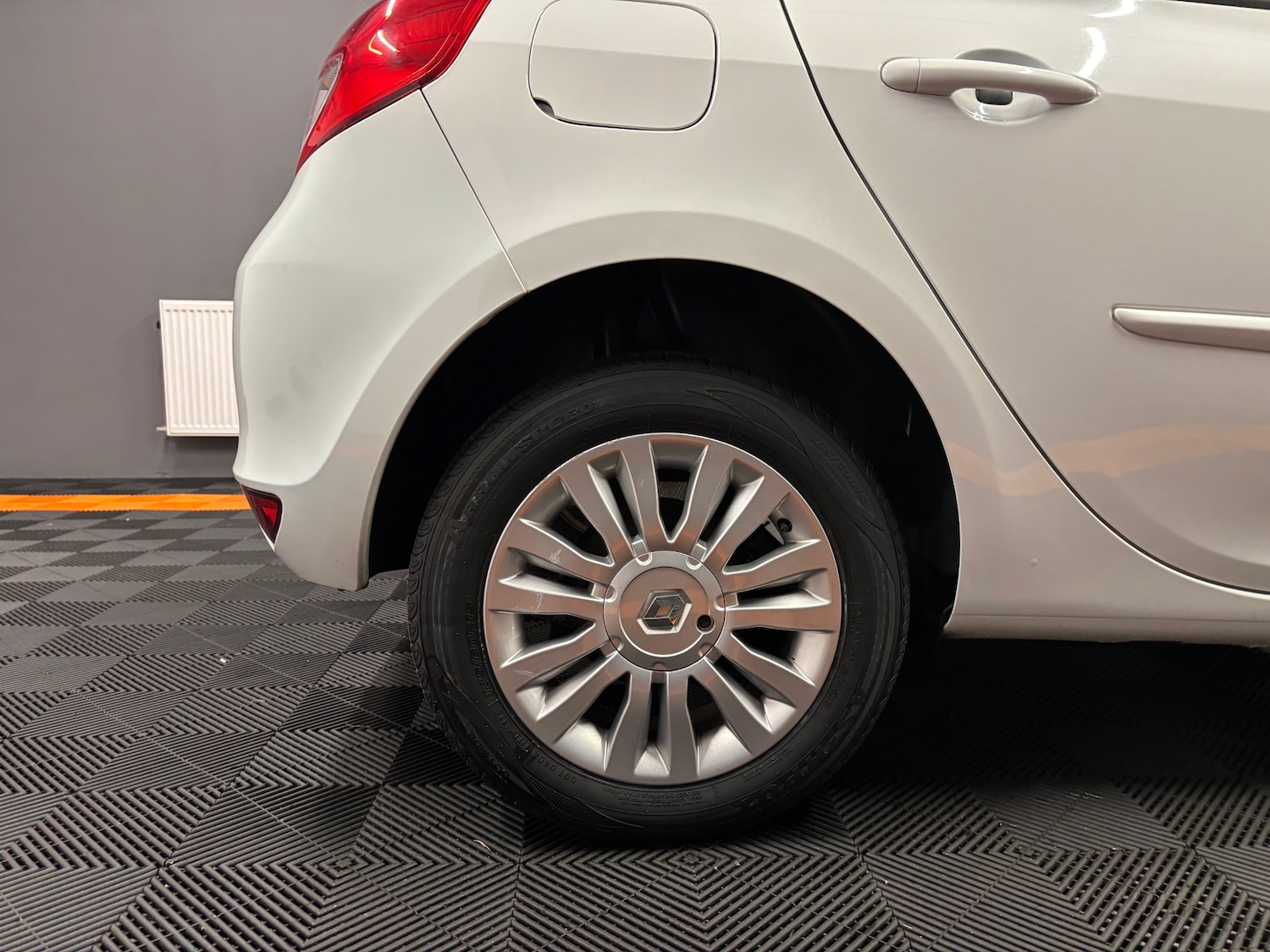 Used Renault Clio 2012 for sale - 76866597: Photo 31