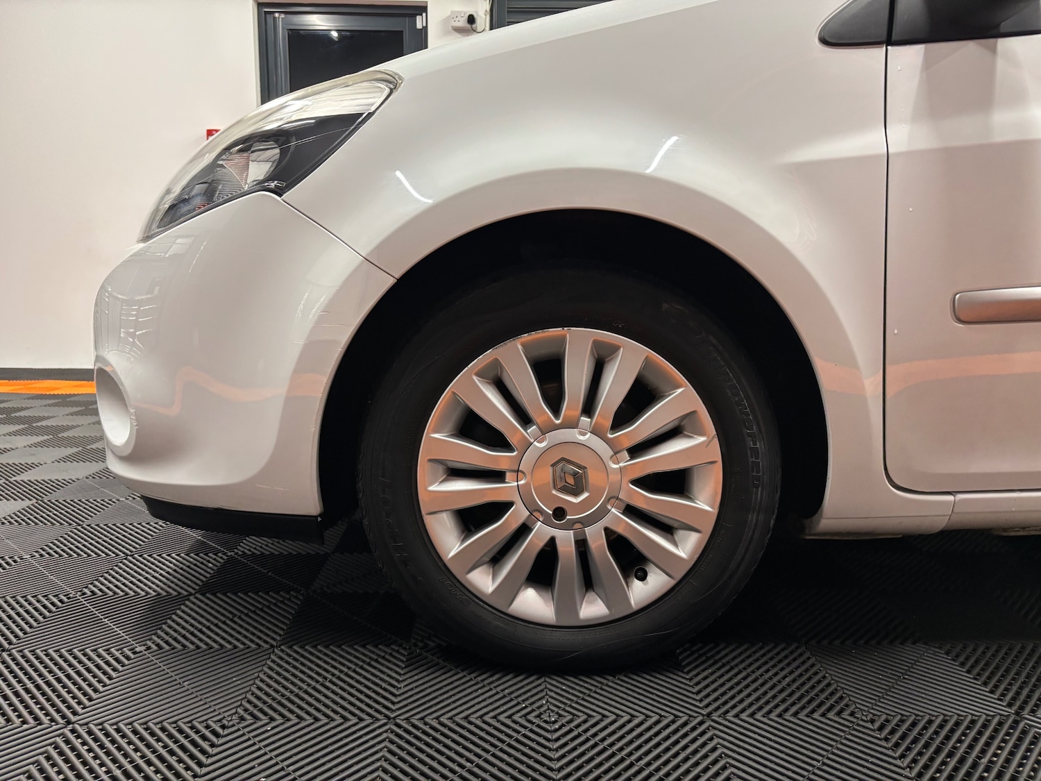 Used Renault Clio 2012 for sale - 76866597: Photo 33