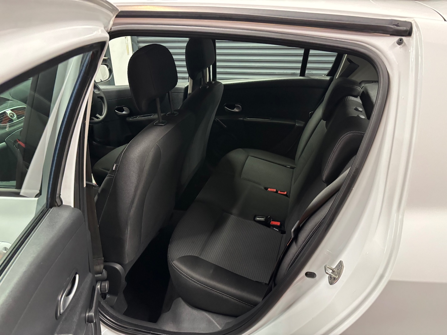 Used Renault Clio 2012 for sale - 76866597: Photo 52