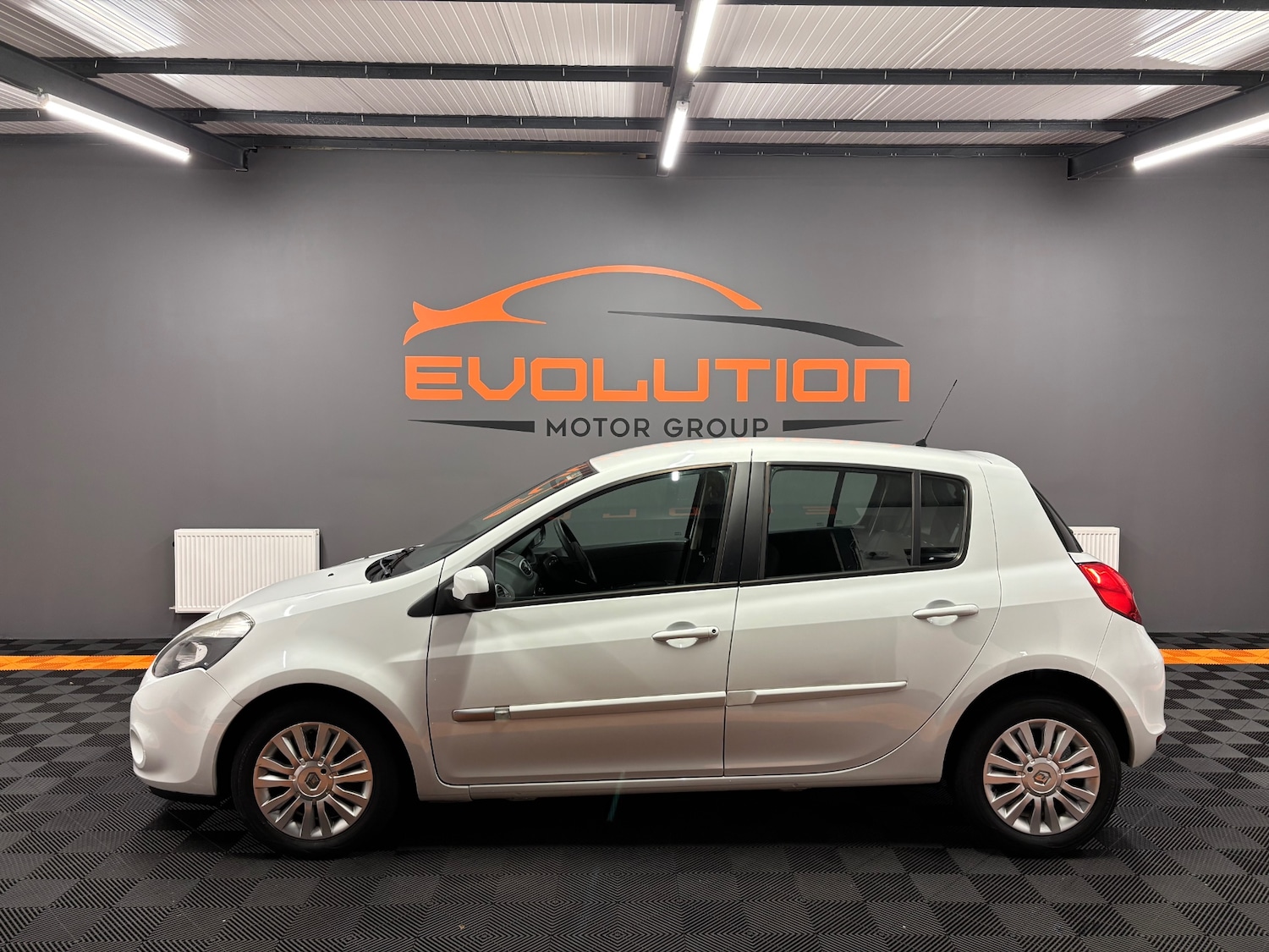 Used Renault Clio 2012 for sale - 76866597: Photo 6