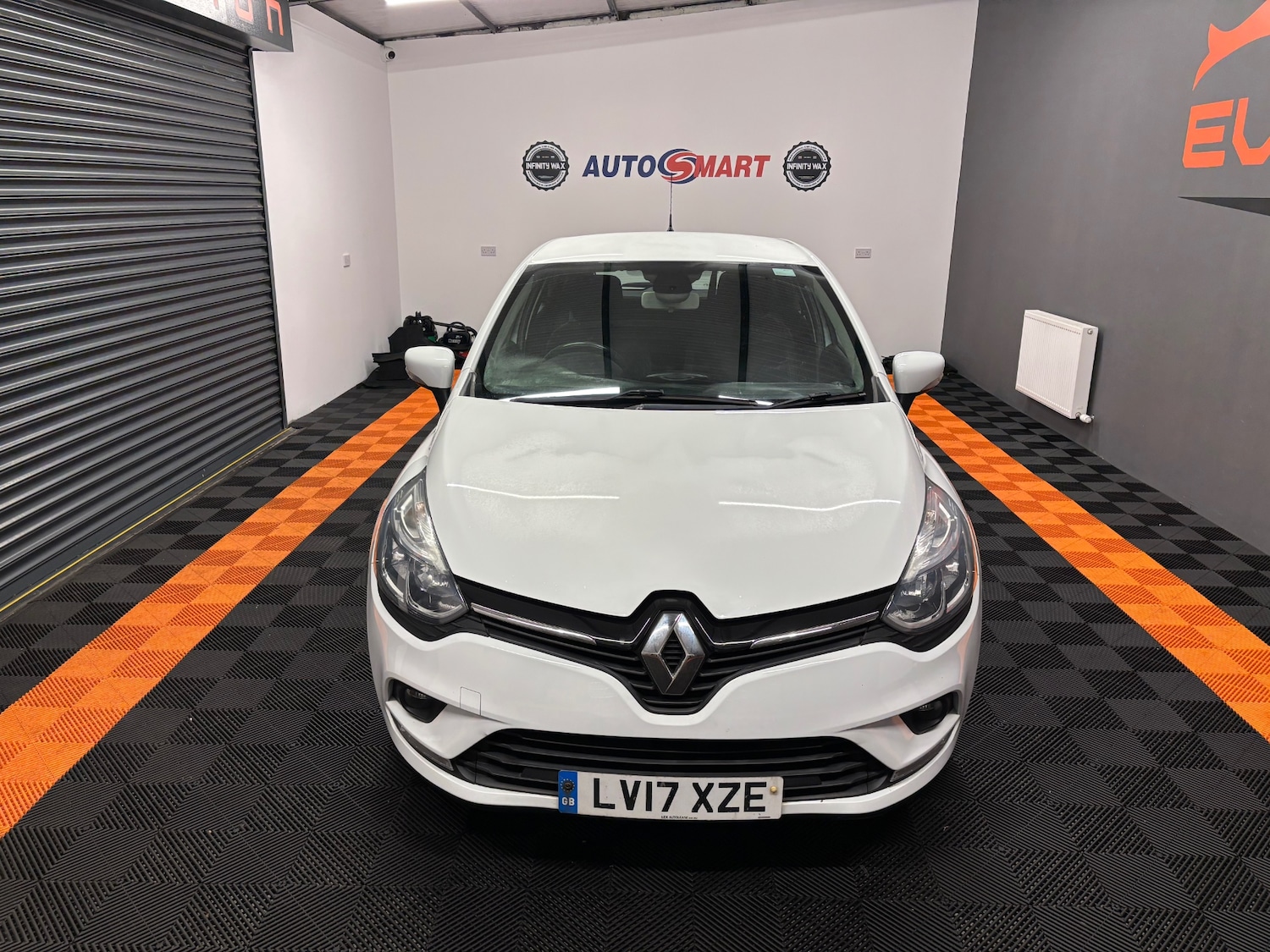 Used Renault Clio 2017 for sale - 77837342: Photo 15