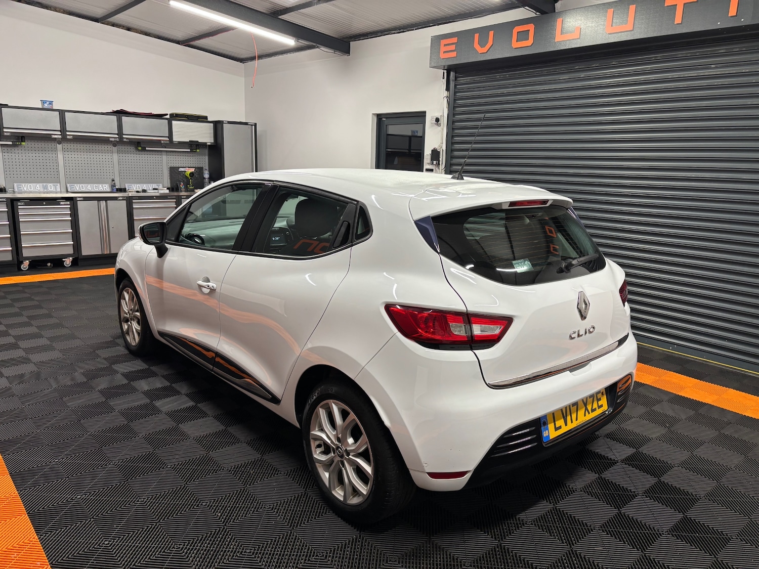 Used Renault Clio 2017 for sale - 77837342: Photo 22