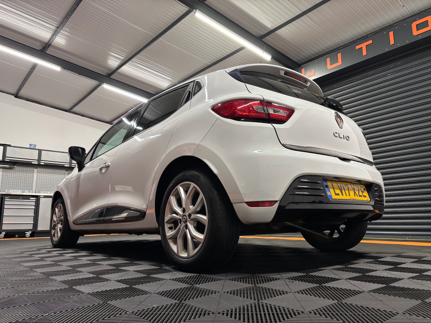 Used Renault Clio 2017 for sale - 77837342: Photo 23